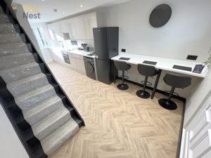 Photo 18- click for photo gallery